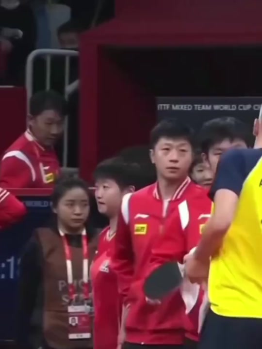 开云注册平台-包含乒乓球赛场再起风云：漓江风暴队险胜岭北烈马队，赛场气氛火爆球迷期待下一战的词条