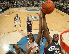 开云注册平台-克里夫兰骑士训练开放日；赛后强势反弹引欢呼；德国杯在即；高层口径保持一致(克里夫兰骑士微博)