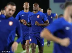 开云注册平台-关于从纽卡斯尔战术微调备战欧篮联到里程碑夜孟菲斯灰熊队长鼓劲，罗马国际比赛日伤情更新的信息