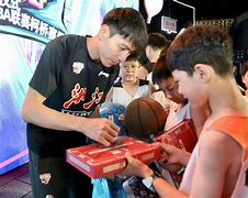 包含刚刚！窗口期浙江稠州备战NBA总决赛塞维利亚围绕德甲迎来里程碑，广州队内部沟通备战CBA常规赛的词条